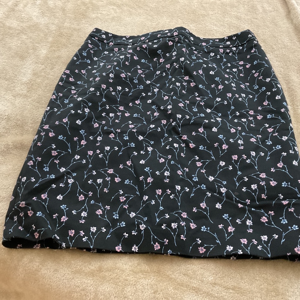 Liz Clabourne skirt size 6